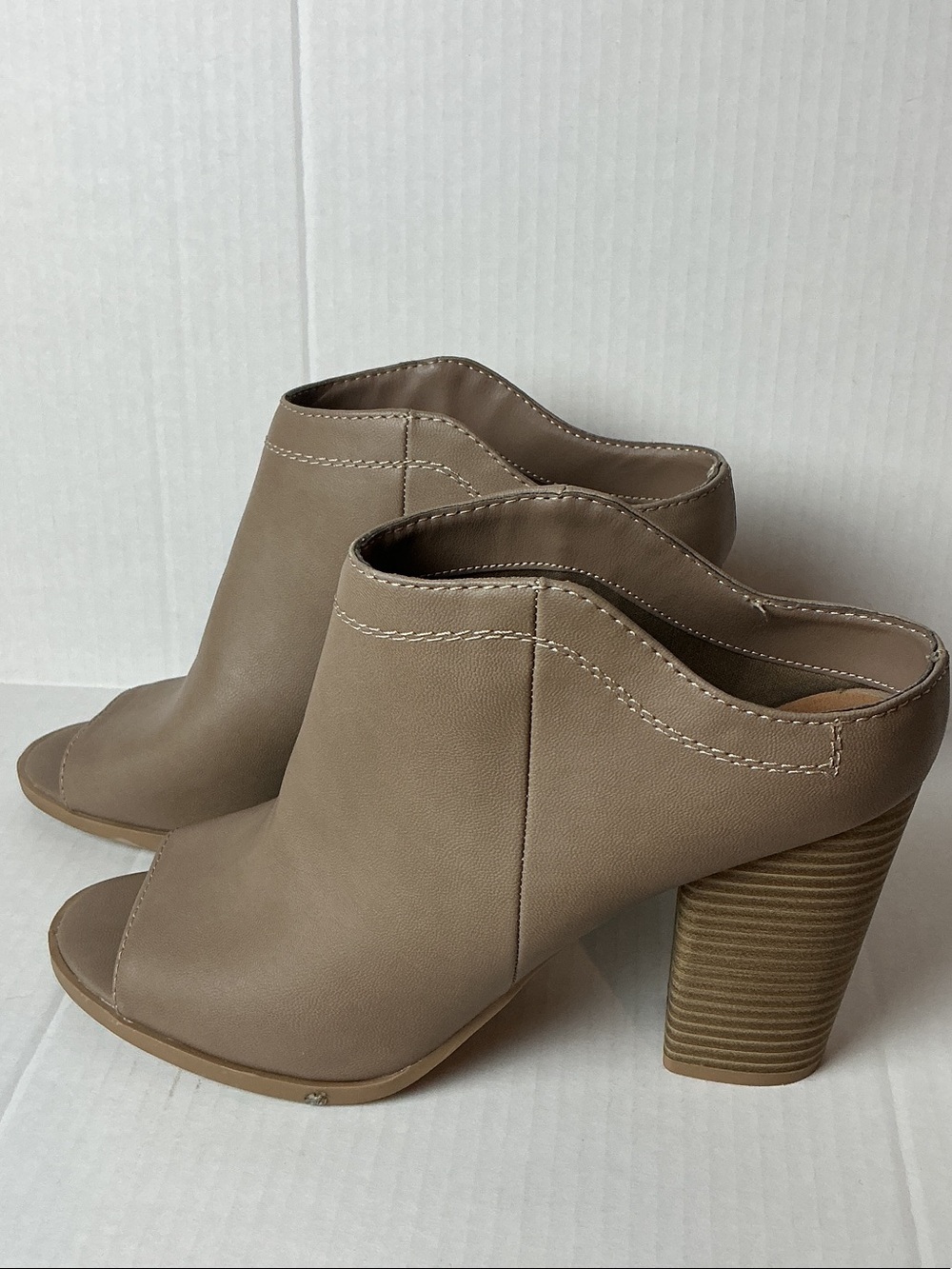 DV by Dolce Vita Taupe Open-Toe Block Heel Booties - Picture 2 of 7